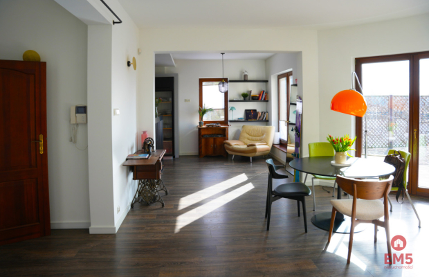 Komfortowy dom, lub siedziba firmy