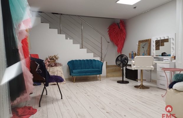 Atrakcyjny lokal w centrum, studio