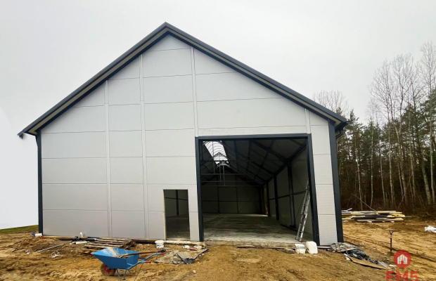 Hala pod miastem 150-350 m2