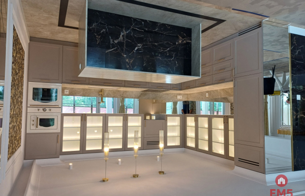 Supraśl. Lokale w centrum uzdrowiska.