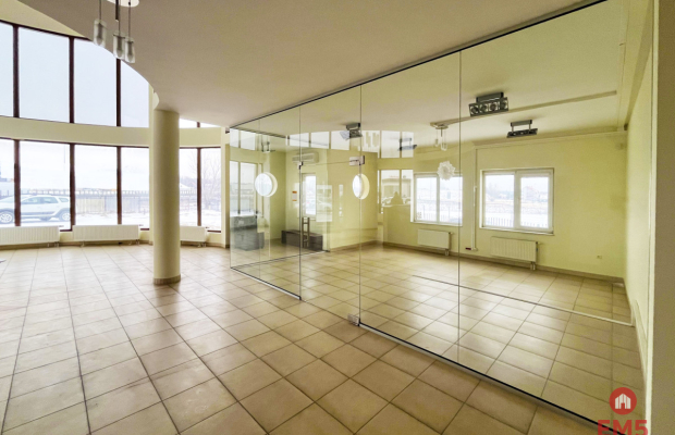 Biura z magazynem do wynajęcia