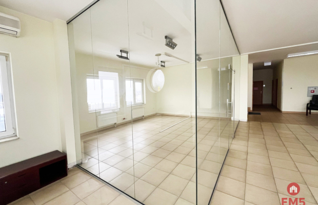 Biura z magazynem do wynajęcia