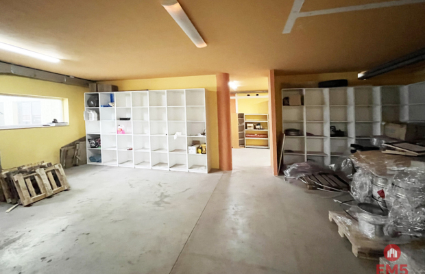 Biura z magazynem do wynajęcia