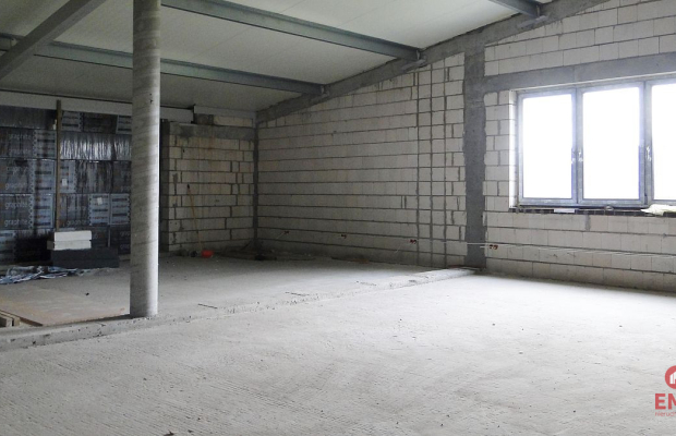 Fasty. Budynek użytkowy 400 m2