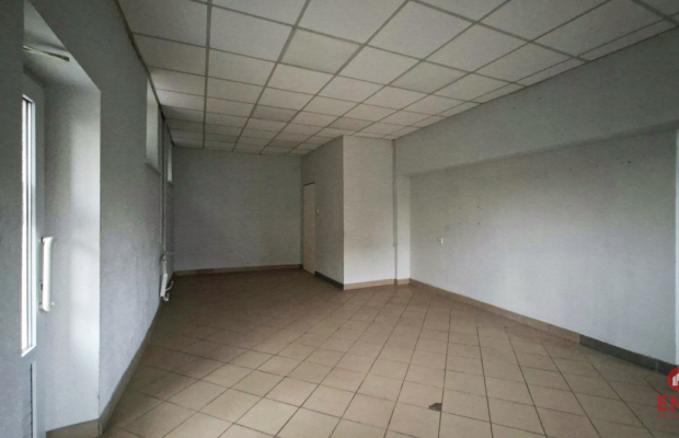 Lokal użytkowy 74 na parterze. Blisko centrum.