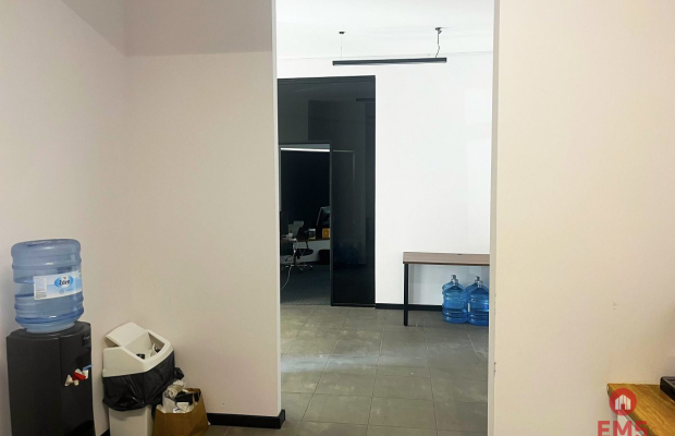 Samodzielny budynek, duże możliwości.