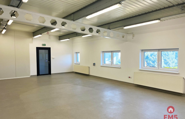 Lokale w nowoczesnym budynku