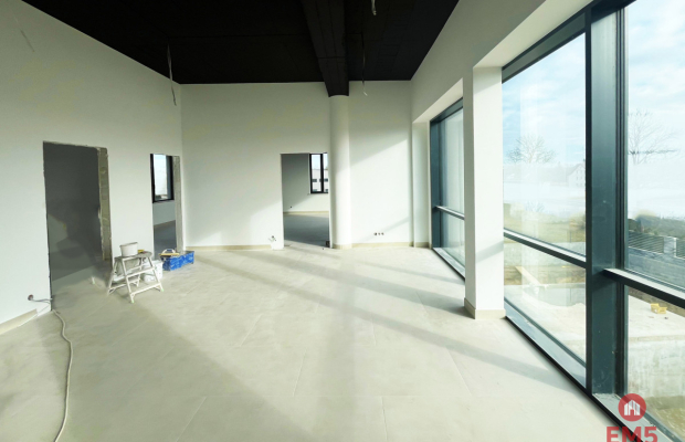 Nieruchomość biurowo magazynowa