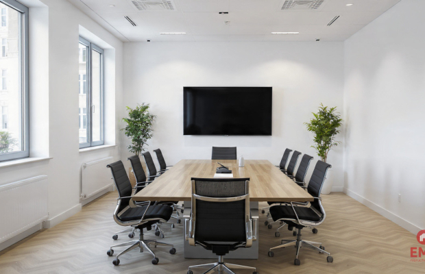 Powierzchnie biurowe, usługowo handlowe w centrum,