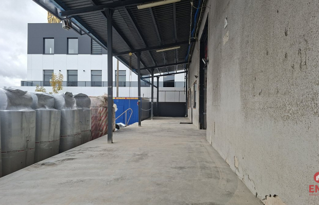 Hala-magazyn z rampą 1200 m2