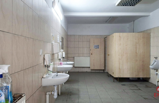 Hala-magazyn z rampą 1200 m2