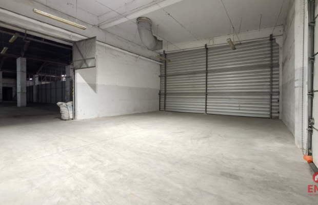 Hala-magazyn z rampą 1200 m2