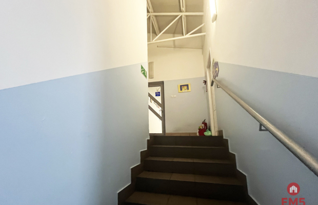 Powierzchnia biurowa 160-200 m2.