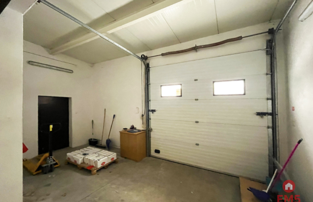 Pow. 1100 m2 przy Parku Handlowym