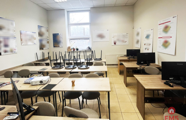 Powierzchnie biurowe i magazyn