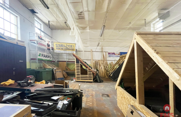 Powierzchnie biurowe i magazyn