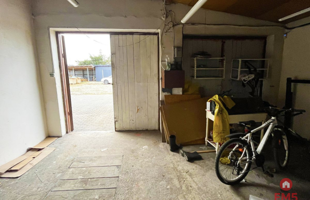 Warsztat i plac do wynajęcia pod miastem