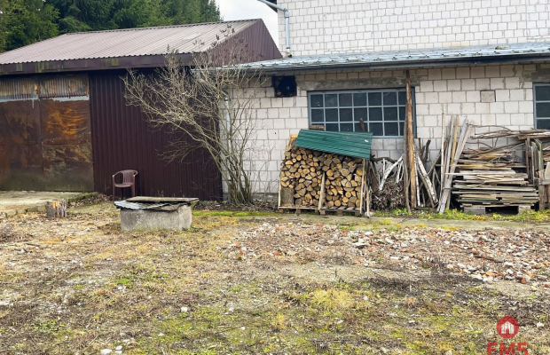 Warsztat i plac do wynajęcia pod miastem