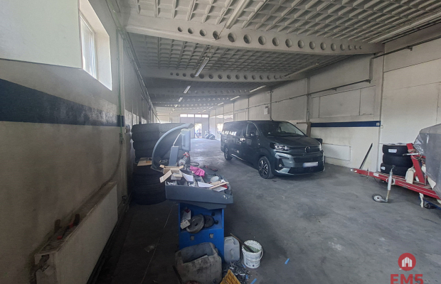 Hala/magazyn/warsztat z biurem