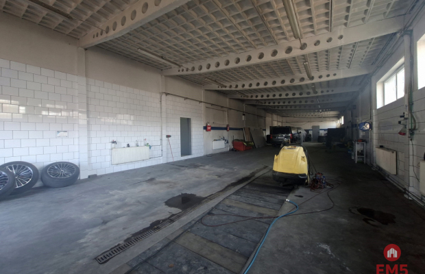 Hala/magazyn/warsztat z biurem