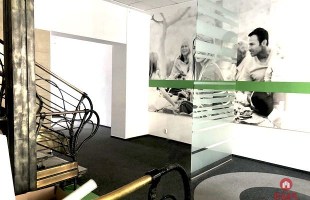 Ścisłe centrum 300 m2 parter plus piętro