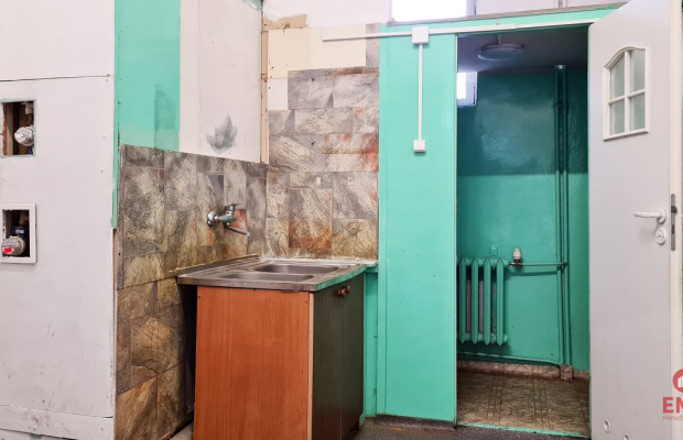 Lokal 28 m2. Parter.