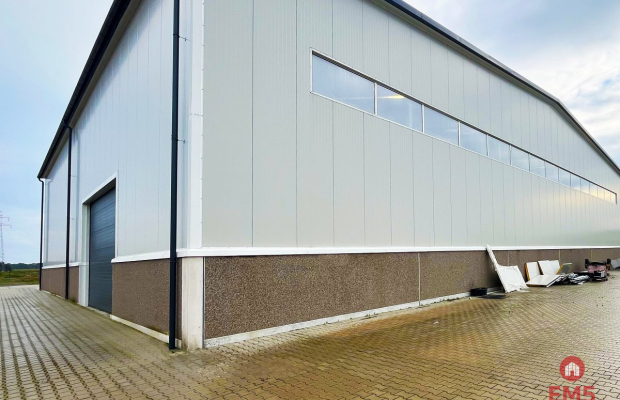 Nowoczesna hala, biura, gotowy do wynajmu.