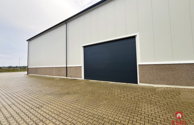 Nowoczesna hala, biura, gotowy do wynajmu.