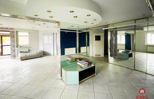 Lokal 80 m2 na parterze
