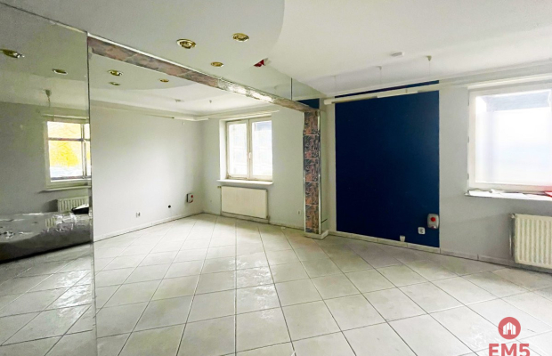 Lokal 80 m2 na parterze