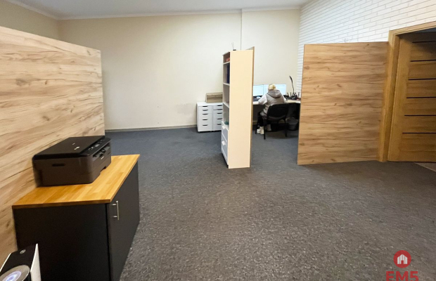 Powierzchnia biurowa 100 m2