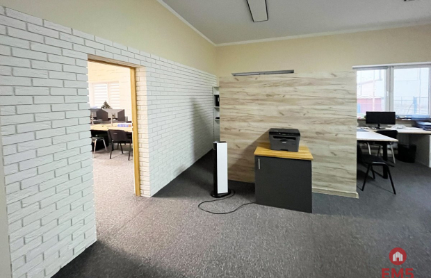 Powierzchnia biurowa 100 m2