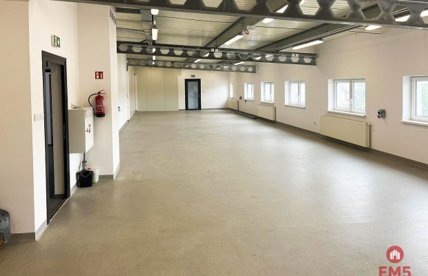 Efektowne biuro. Siedziba firmy.