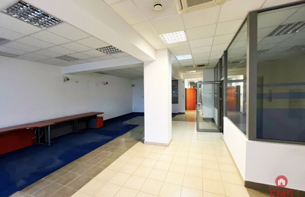 Budynek parterowy 200 m2