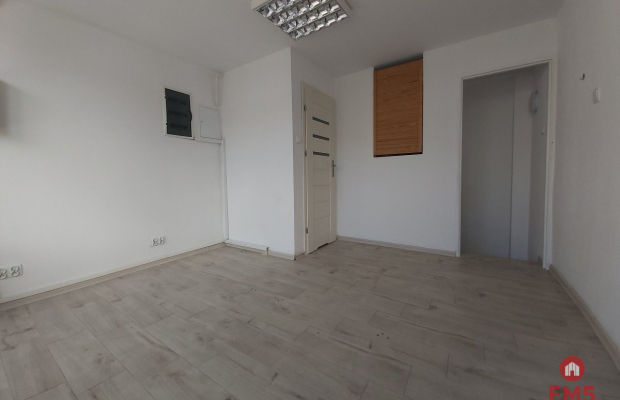 Lokal gastronomiczny w imprezowej części miasta.