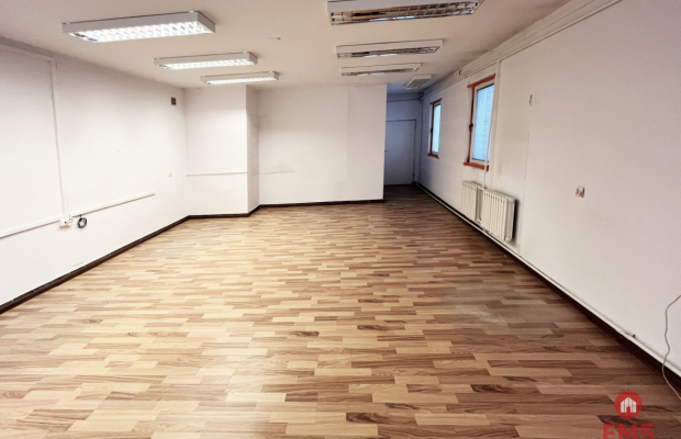 Świetna lokalizacja, duży parking