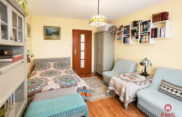 2 pokoje, świetna lokalizacja – Piastowska