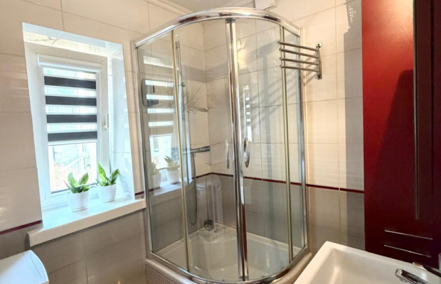 3 pokojowe mieszkanie Nowe Miasto, garaż