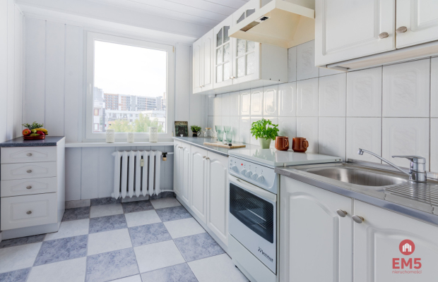 Większość atrakcyjnych nieruchomości w tej okolicy znika zanim trafia na portale. Dlatego pracujemy również na ofertach dostępn