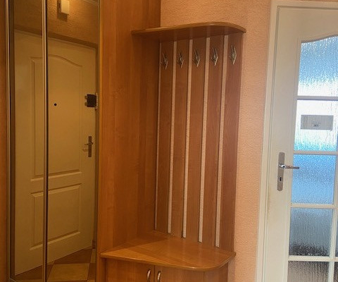 Zadbane 2-pokojowe mieszkanie obok basenu !!!