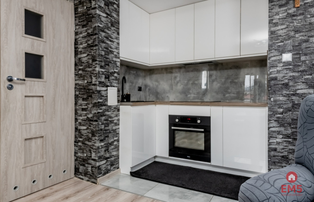 Dwa pokoje w centrum z balkonem