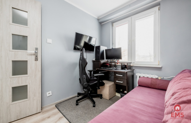 Dwa pokoje w centrum z balkonem