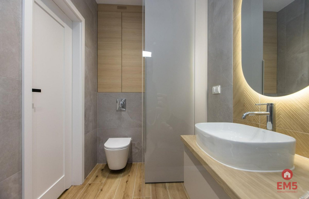 Apartament 3-pokojowy, winda, klima