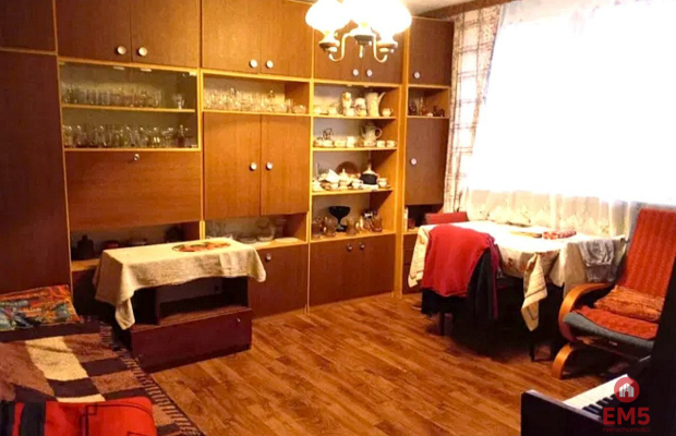 4-pokojowe mieszkanie do remontu w Sejnach