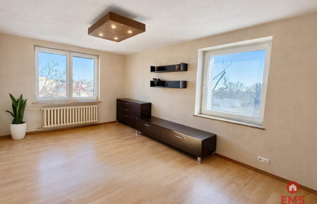 Słoneczna kawalerka na os. Wygoda