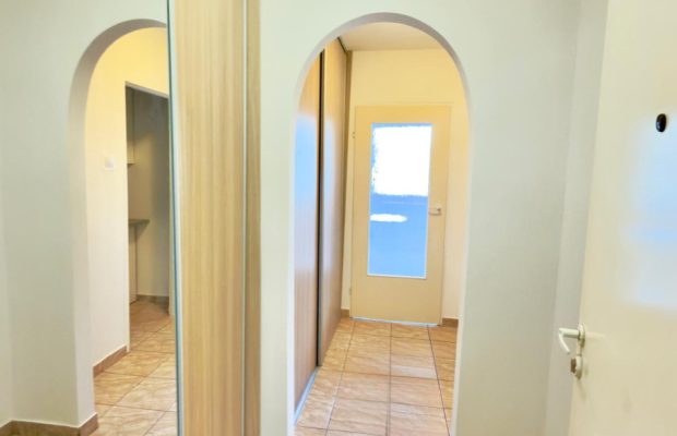 Kawalerka , I piętro, winda, os. Antoniuk