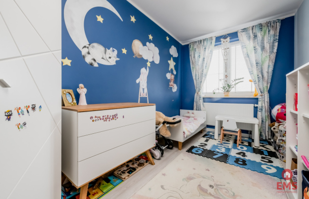 3 pokojowe  dwustronne mieszkanie z garażem