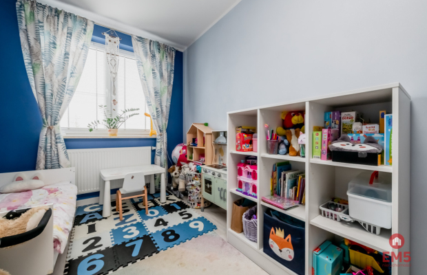 3 pokojowe  dwustronne mieszkanie z garażem