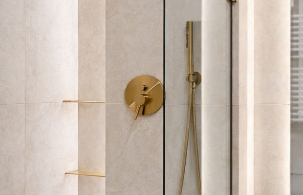 Trzy pokoje, do wejścia, nowy blok.