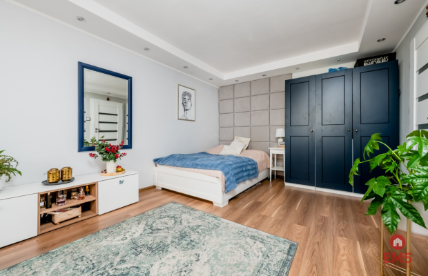 Trzy pokoje, duży balkon, Centrum